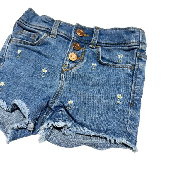 Old Navy Toddler Girls Daisy Embroidered Skinny Jean Shorts - Picture 2 of 3